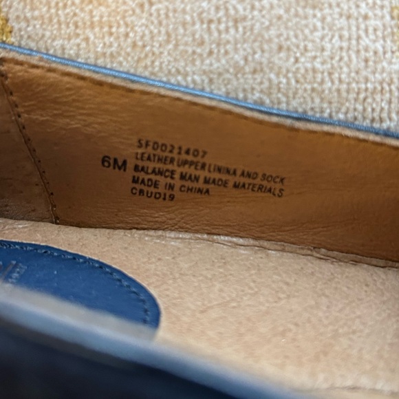 Women’s Sofft Navy Suede Slip-on Sneakers - Size 6 - Picture 4 of 4